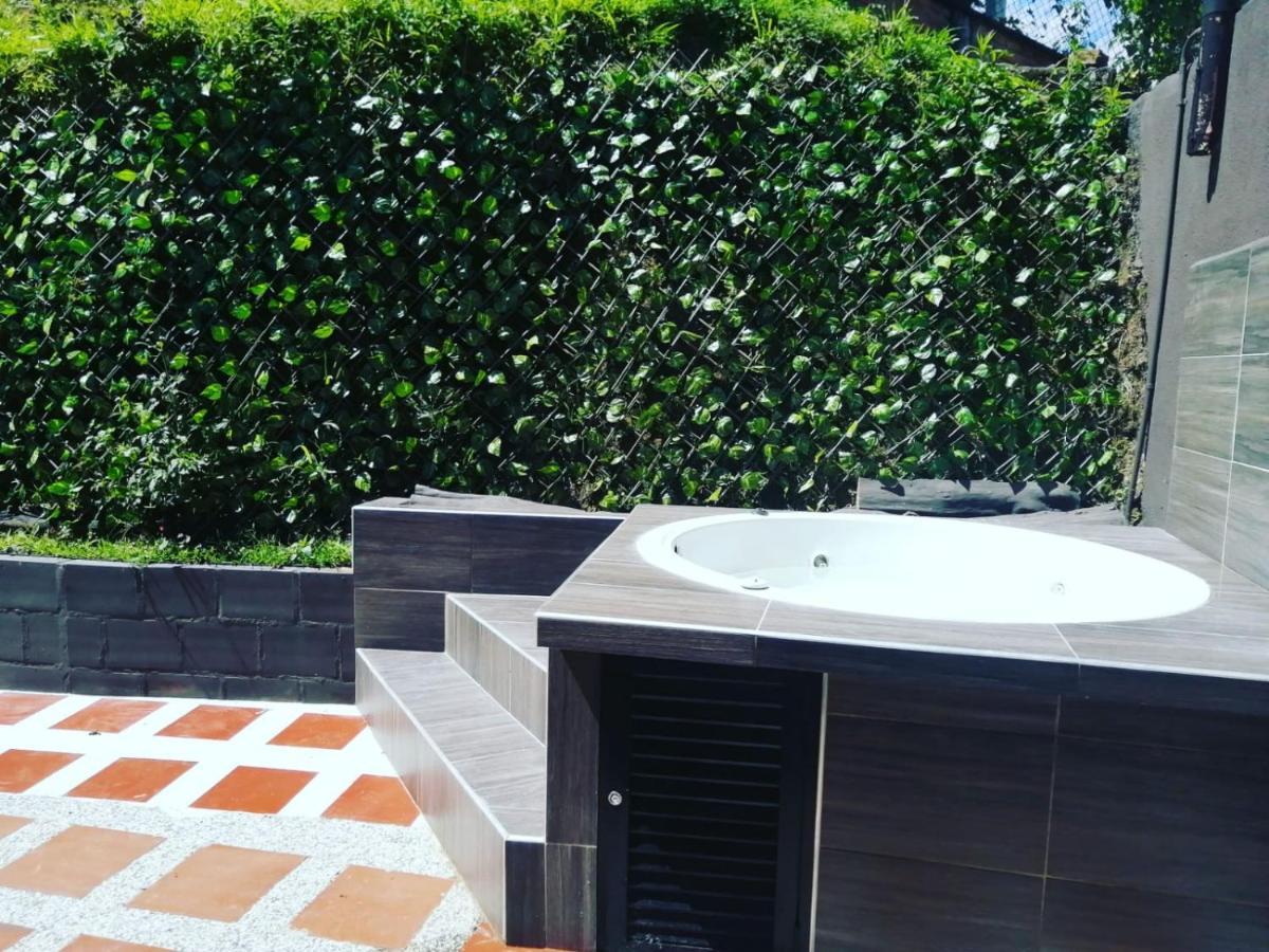 Hostal Spa Casa De Piedra Con Jacuzzi Santa Rosa de Cabal Zewnętrze zdjęcie