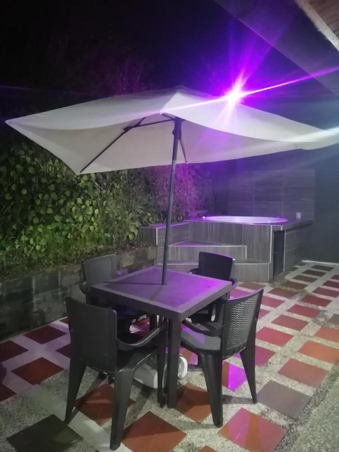 Hostal Spa Casa De Piedra Con Jacuzzi Santa Rosa de Cabal Zewnętrze zdjęcie